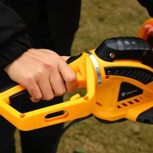 Кусторез электрический DEKO DKBC800