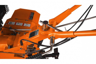 Мотоблок Кентавр 2090Б (+ почвофреза, плуг, сцепка, картофелевыкапыватель, 2 ступицы)