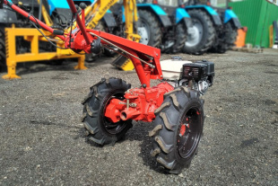 Мотоблок Беларус-09H (двигатель бензин. Honda, 8,2 л.с. шины 6L-12)