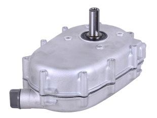 Редуктор понижающий двигателя 5-8лс (вал 20мм)