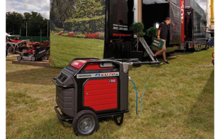 Генератор HONDA EU70 IS RGT