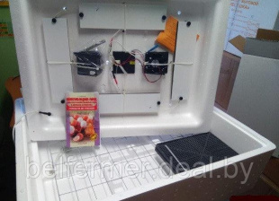 Инкубатор Несушка на 104 яйца (автомат, цифровое табло, вентиляторы, 220+12В) арт. 64В