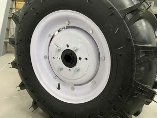 Мотоблок Stark ST-1800 (3+1, пониж, 7.00-12 унив. диск)