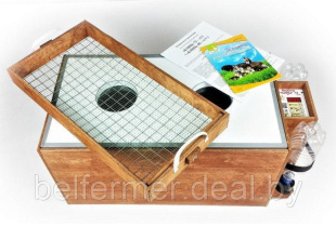 Инкубатор цифровой Блиц 72Ц, деревянный корпус