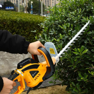 Кусторез электрический DEKO DKBC800