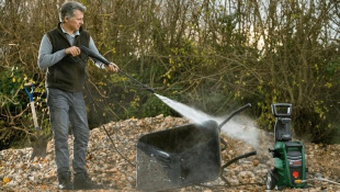 Мойка высокого давления BOSCH UniversalAquatak 130+ Car Kit (061599261B)